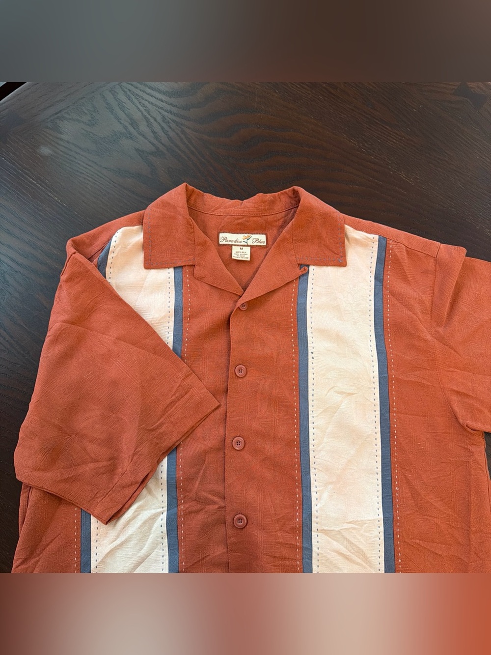 Vintage-Inspired Rust Red Short-Sleeve Button-Down Shirt